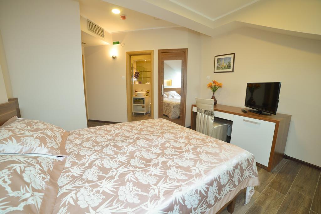 Kesten Futog Kamer foto