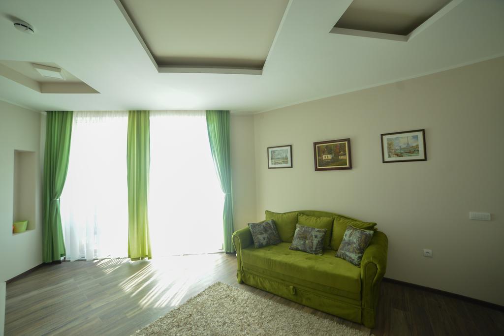 Kesten Futog Kamer foto