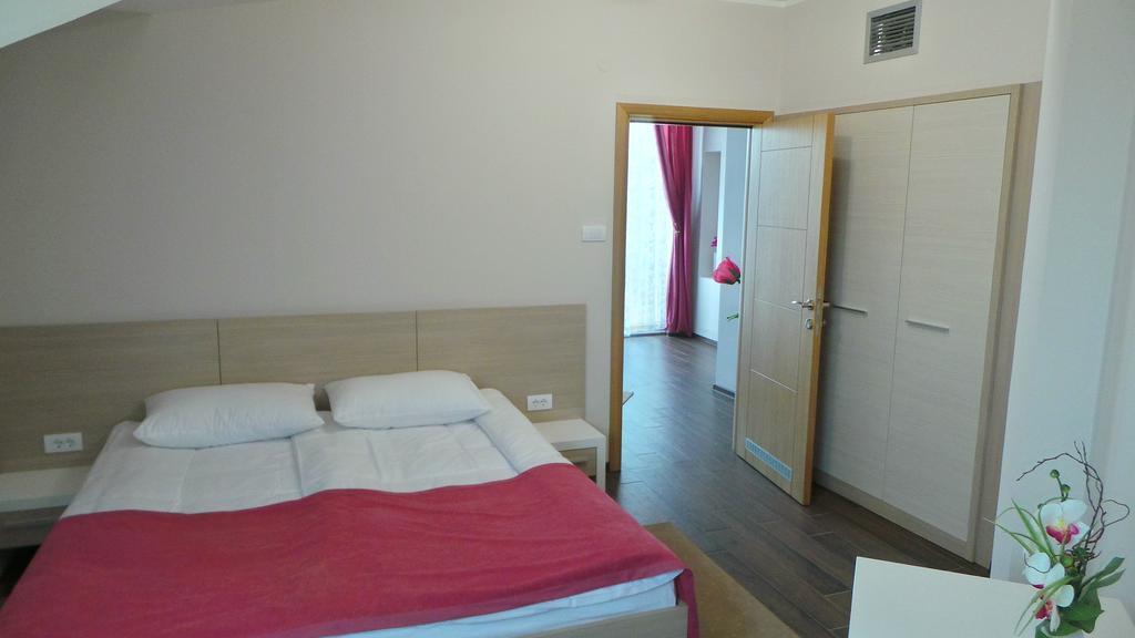 Kesten Futog Kamer foto