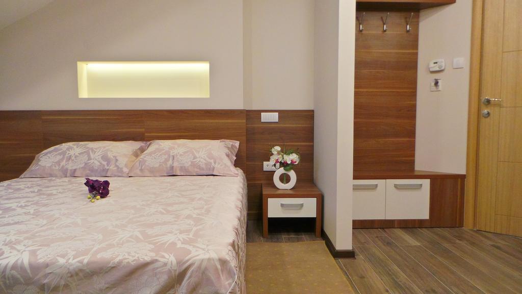 Kesten Futog Kamer foto